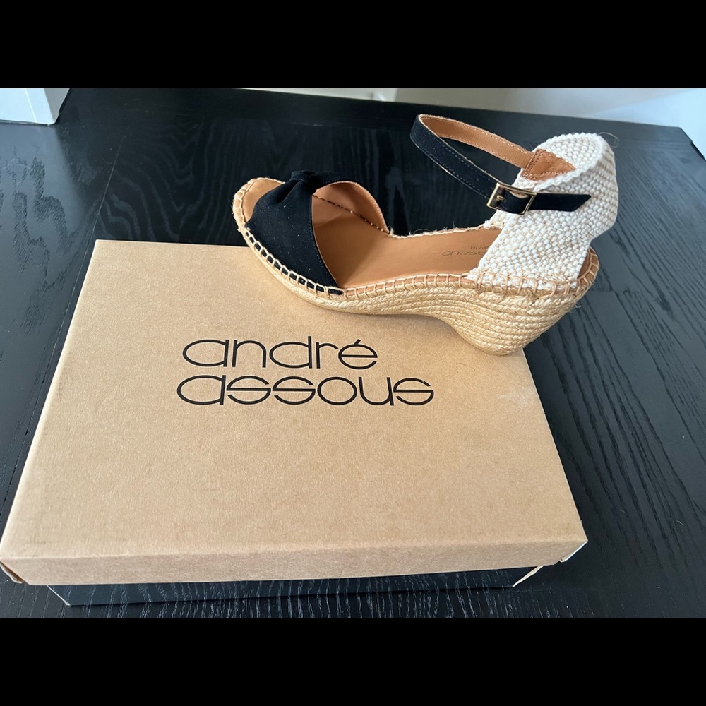 Andre Assous Laetia-AA black suede Wedge. Brand New with Box size 10 - Picture 2 of 4